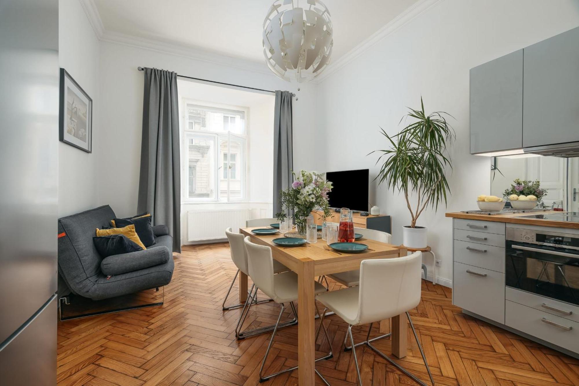 Comfortable And Cosy Apt A Few Steps From Dancing House And Naplavka Dance Praag Buitenkant foto